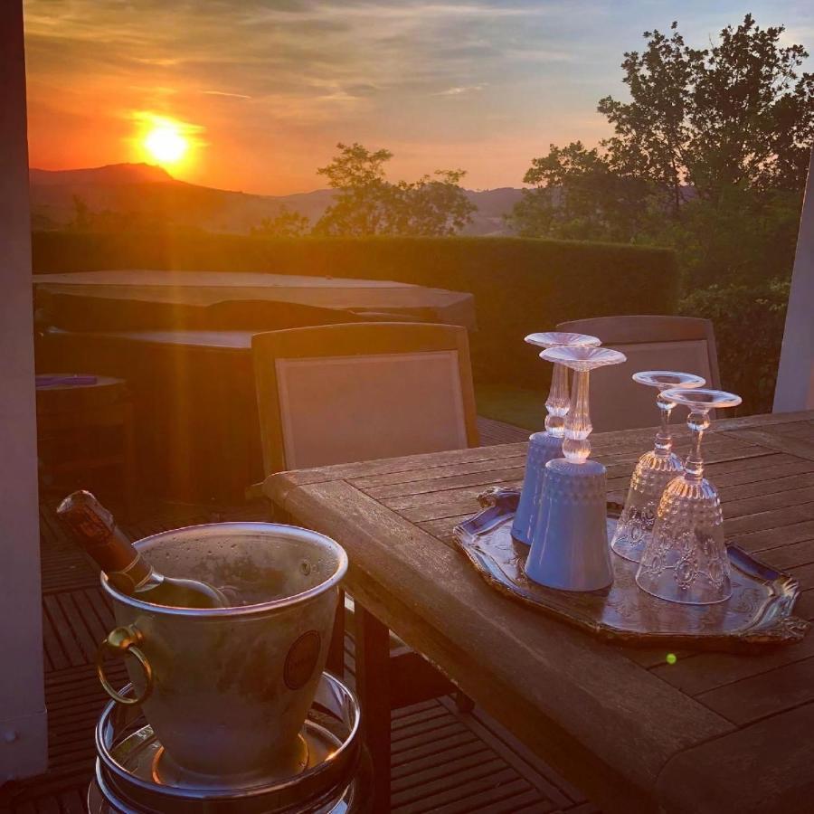 Villa Tamara Country & Spa Suites Montefiore Conca Kültér fotó