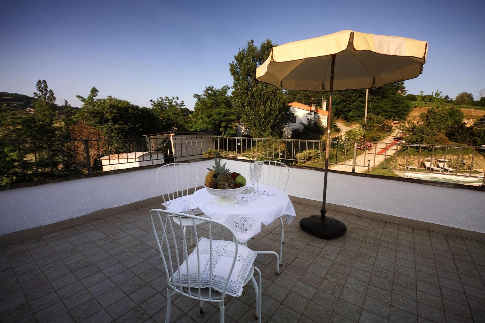 Villa Tamara Country & Spa Suites Montefiore Conca Kültér fotó